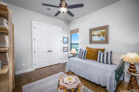 1239 Ace Trail New Braunfels TX 78132