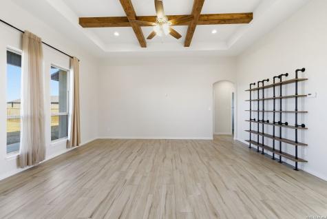 1734 Crooked Creek Pleasanton TX 78064