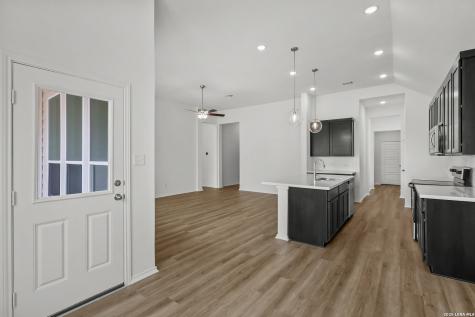 138 Heidi Hill Castroville TX 78009