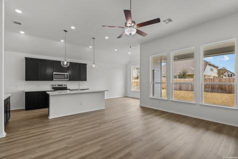 138 Heidi Hill Castroville TX 78009
