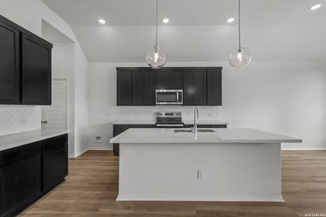 138 Heidi Hill Castroville TX 78009