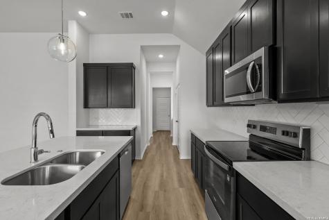 138 Heidi Hill Castroville TX 78009
