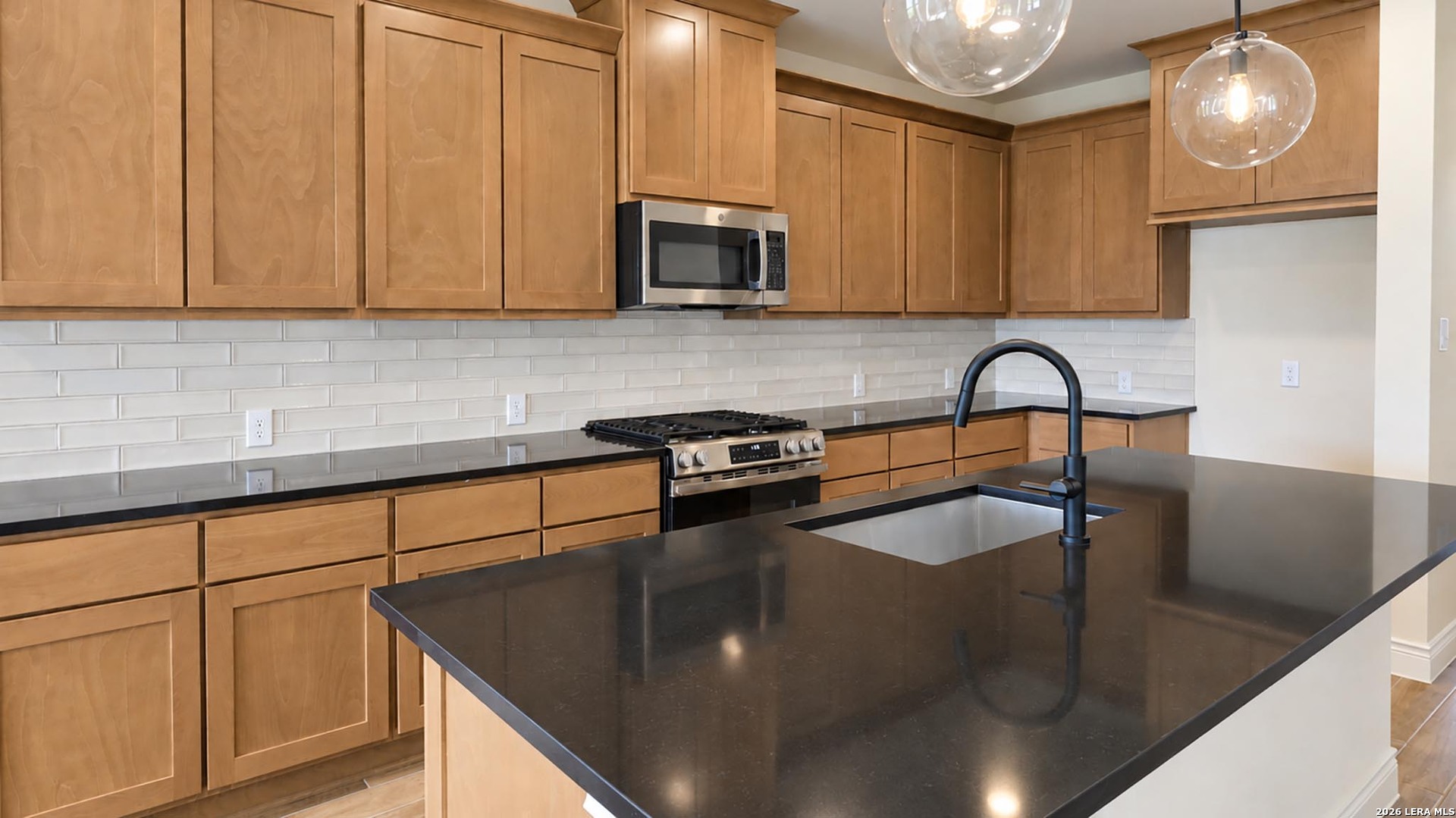 913 Woodland Lakes New Braunfels TX 78130
