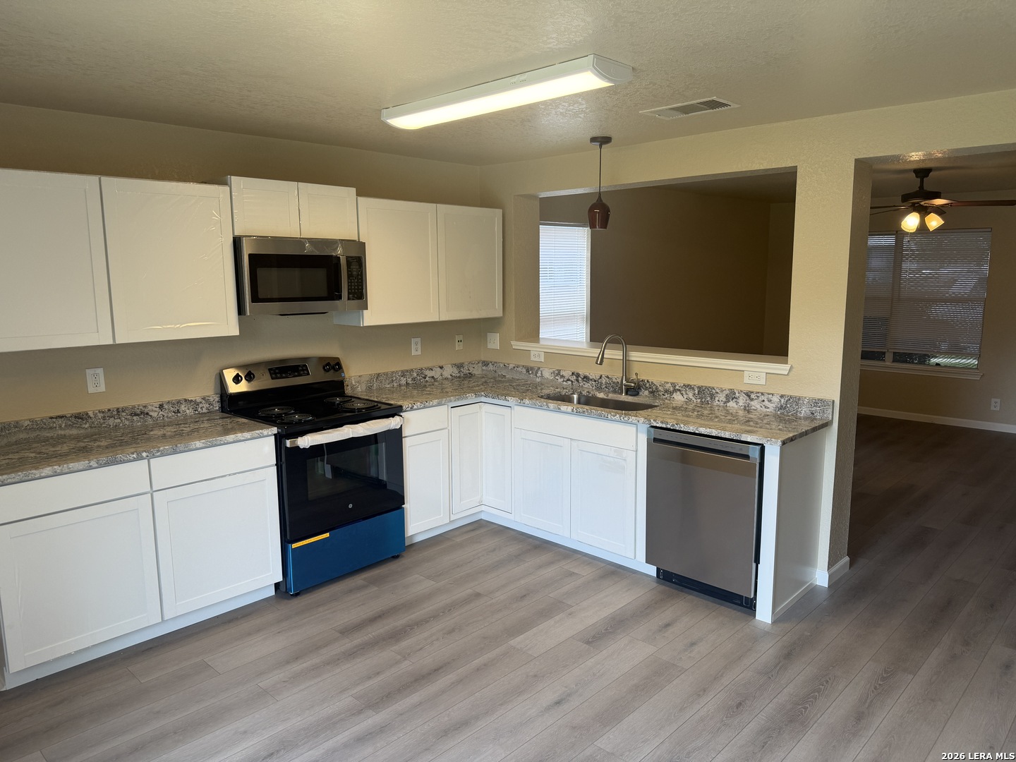 7822 Hedrick Farm San Antonio TX 78239