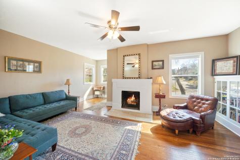 439 W Huisache Avenue San Antonio TX 78212