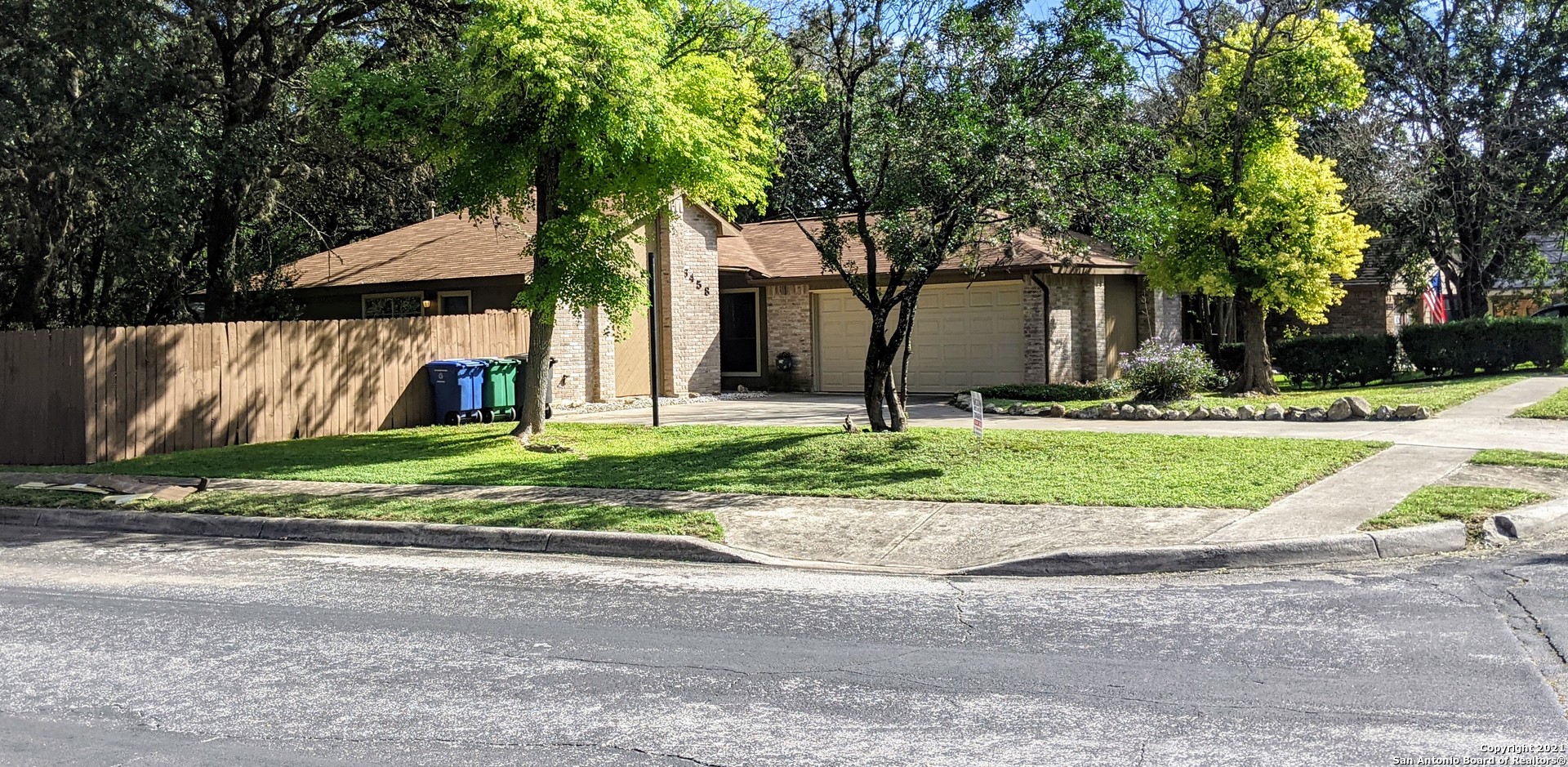 6458 Village Park San Antonio TX 78250
