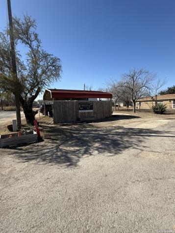 215 E Alamo Carrizo Springs TX 78834