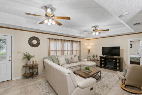 13665 Fm 775 Floresville TX 78114