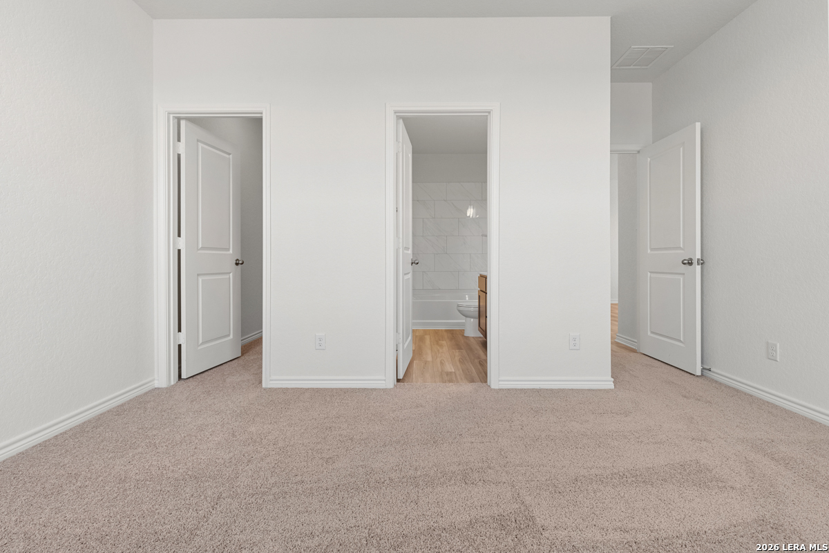 10037 Jagger Avenue Converse TX 78109