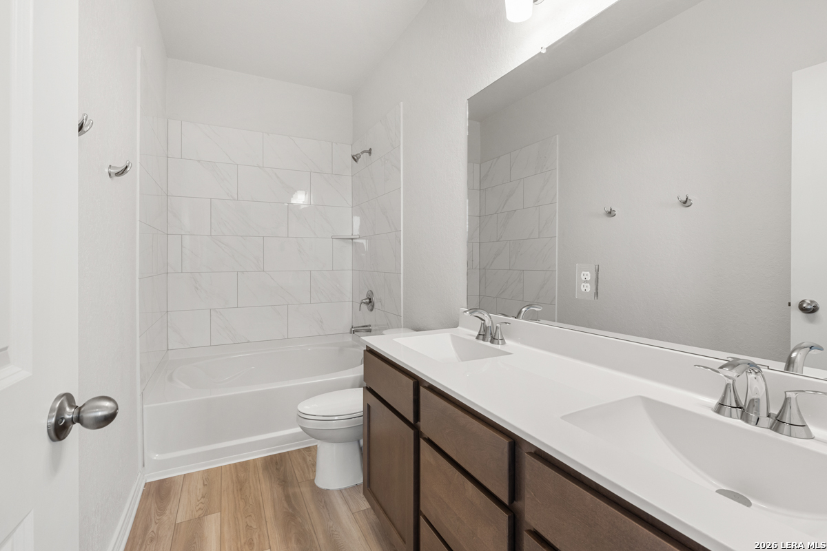 10037 Jagger Avenue Converse TX 78109
