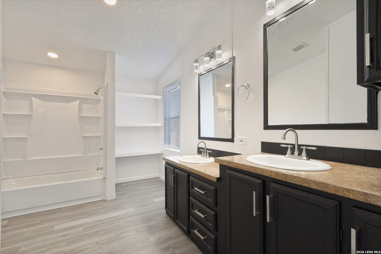 5111 Savannah Woods Von Ormy TX 78073