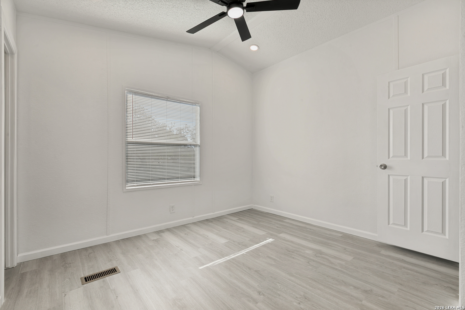 5111 Savannah Woods Von Ormy TX 78073
