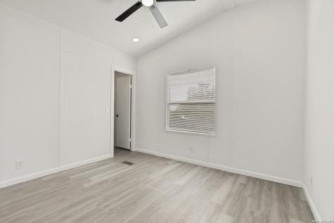 5111 Savannah Woods Von Ormy TX 78073