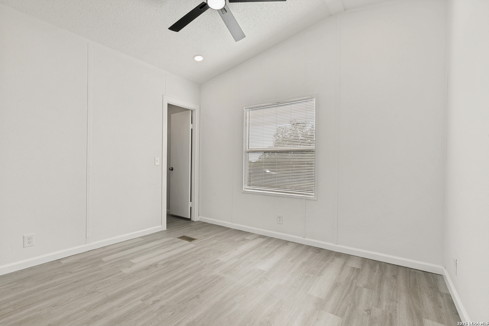 5111 Savannah Woods Von Ormy TX 78073