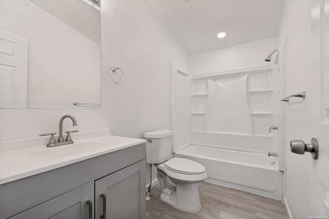 5111 Savannah Woods Von Ormy TX 78073