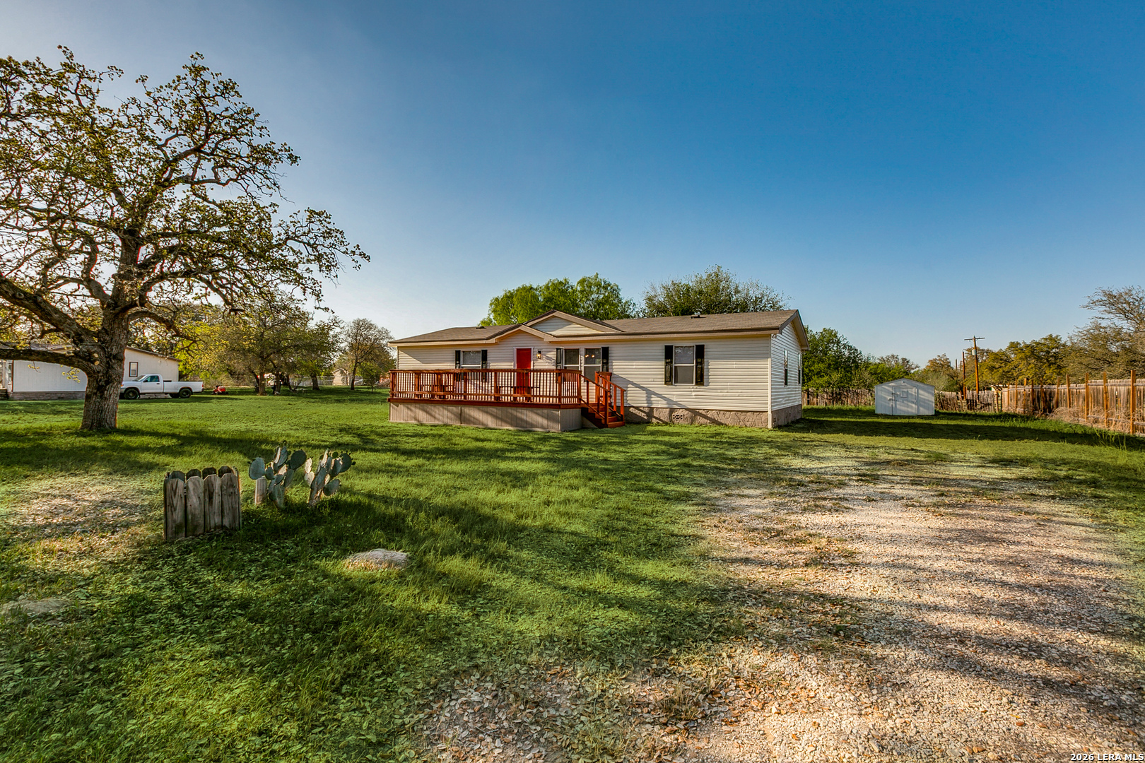5111 Savannah Woods Von Ormy TX 78073