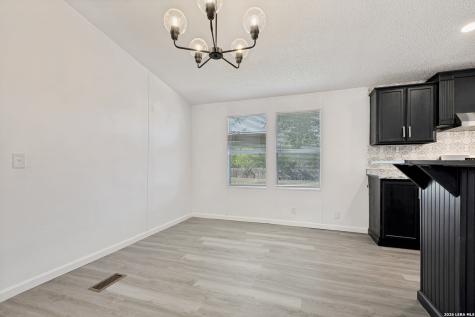 5111 Savannah Woods Von Ormy TX 78073