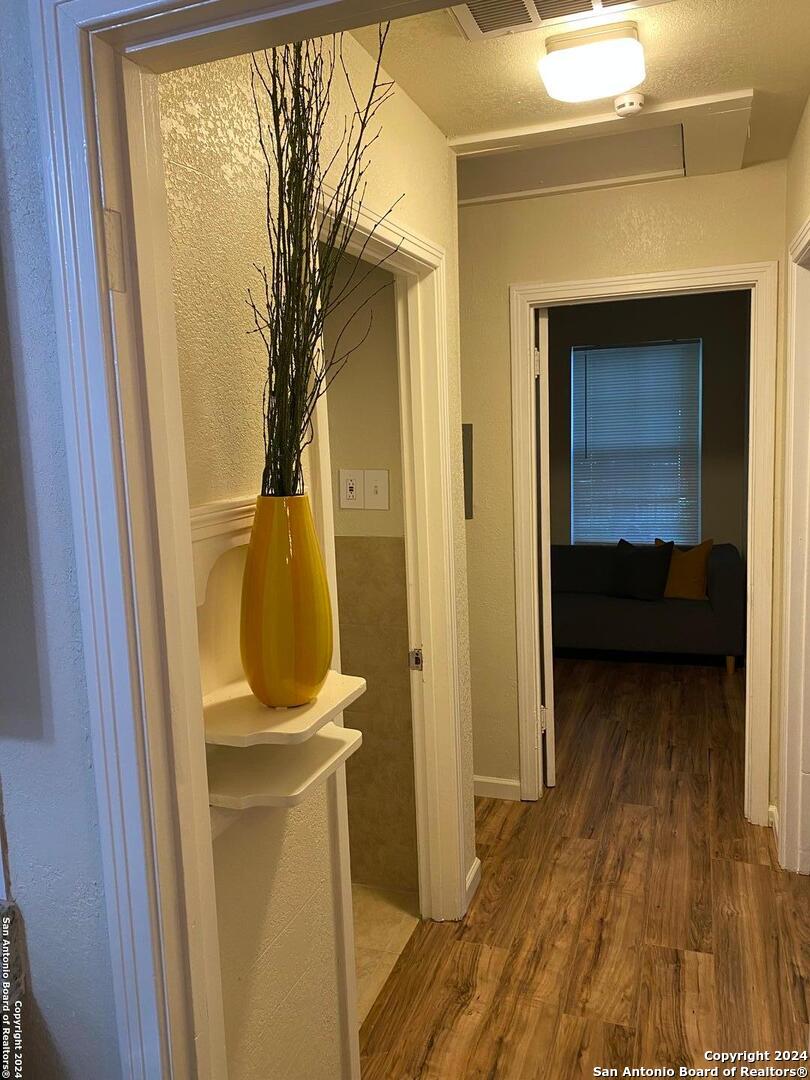 1023 Sacramento San Antonio TX 78201