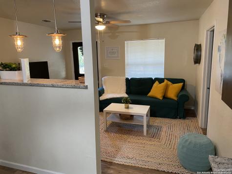 1023 Sacramento San Antonio TX 78201
