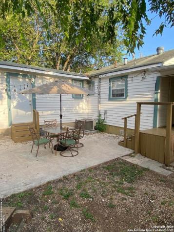 1023 Sacramento San Antonio TX 78201