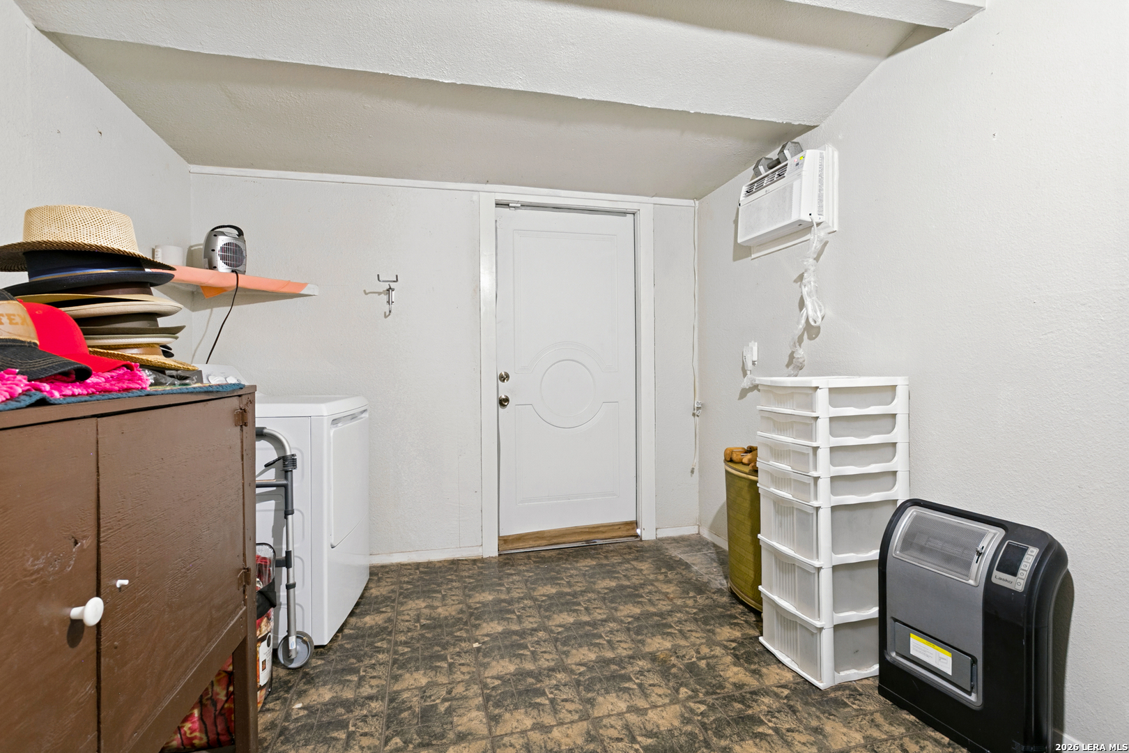 607 Green Valley San Antonio TX 78219