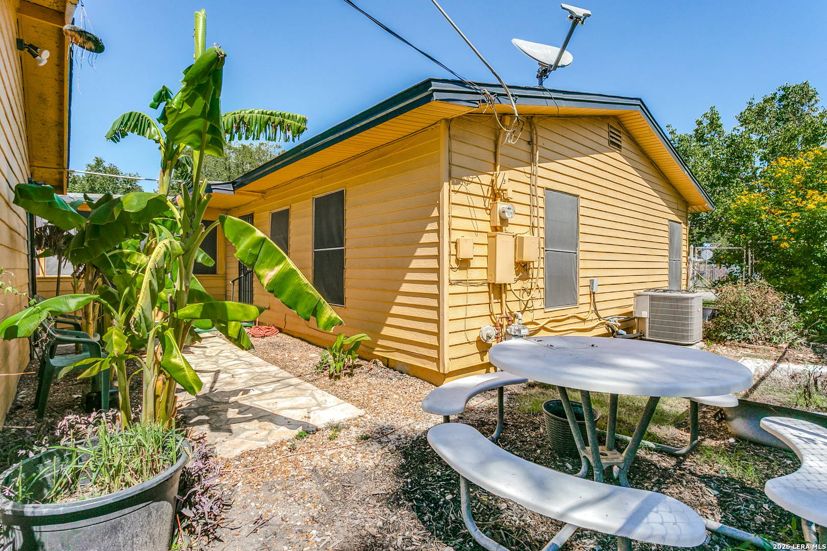 607 Green Valley San Antonio TX 78219