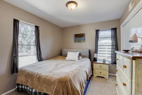 1007 Mount Rainier San Antonio TX 78213