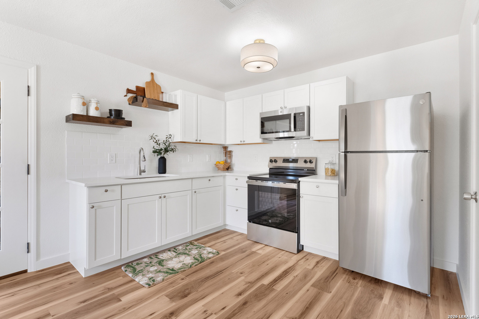 9242 Emerald Port Drive San Antonio TX 78242