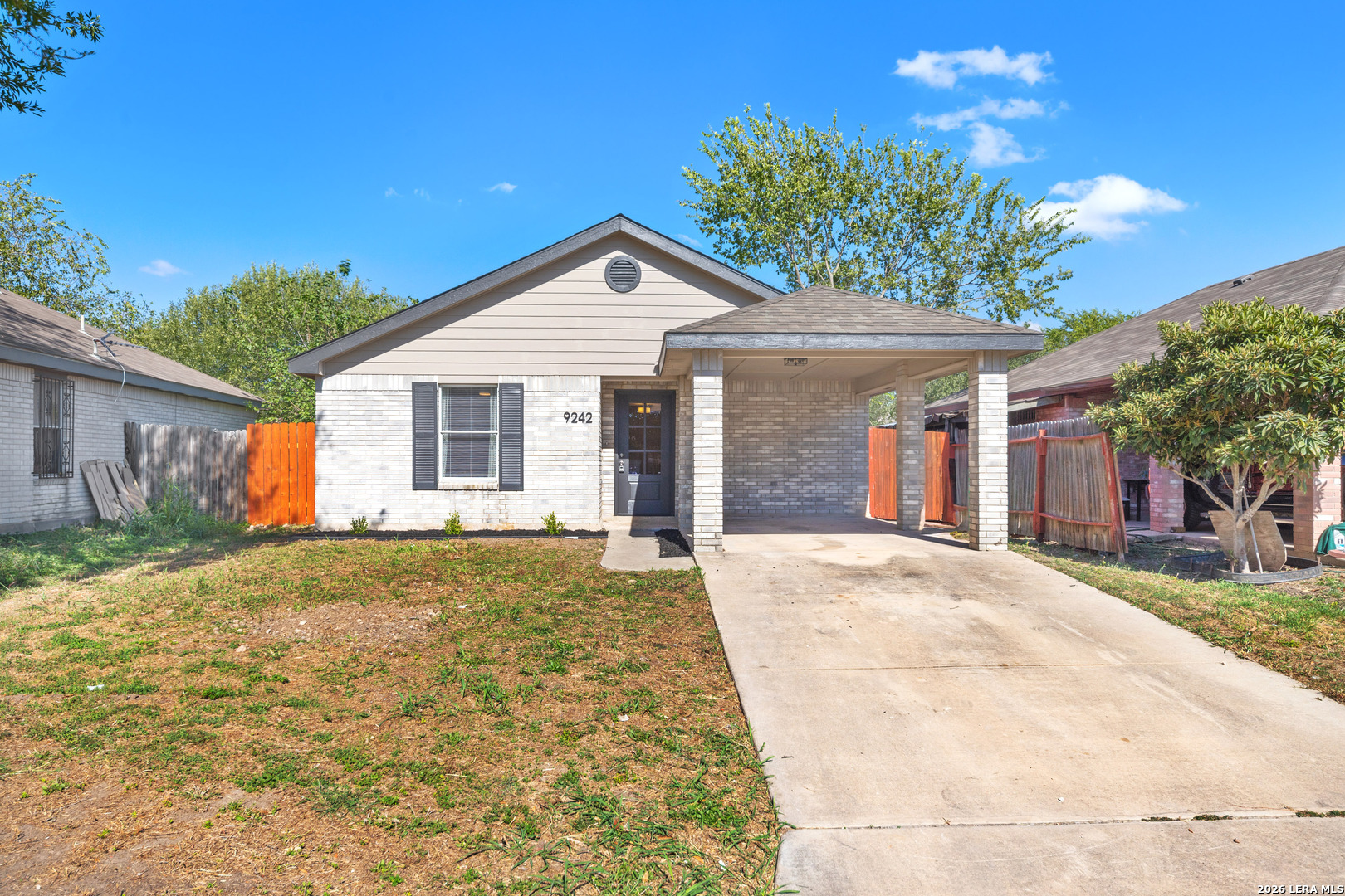 9242 Emerald Port Drive San Antonio TX 78242