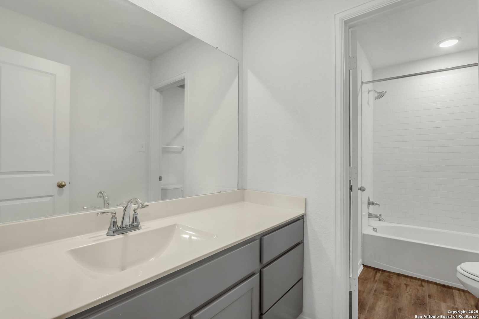 1625 Lawnside San Antonio TX 78245