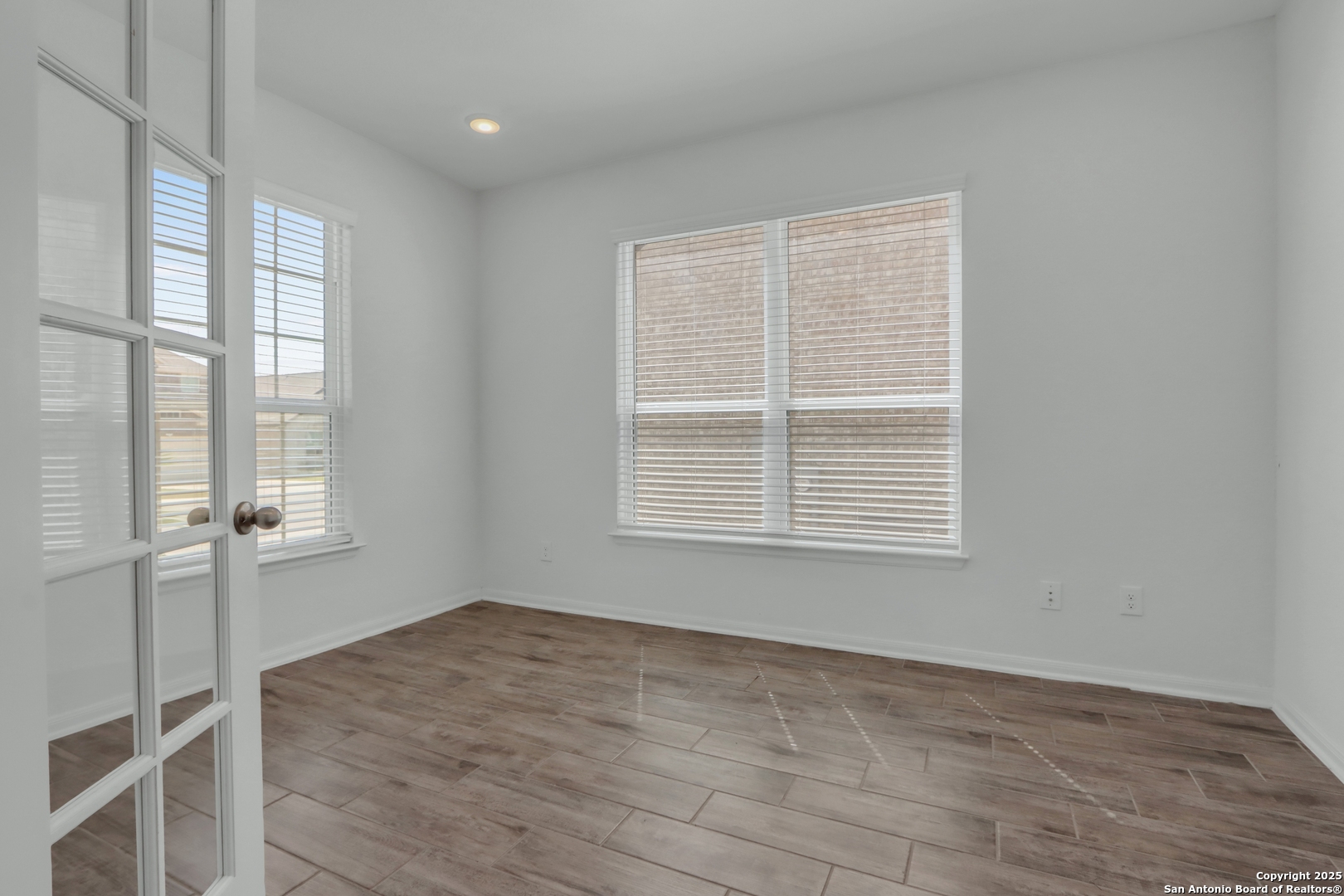 1625 Lawnside San Antonio TX 78245