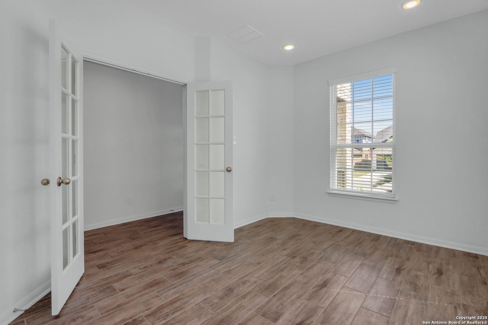 1625 Lawnside San Antonio TX 78245