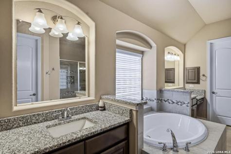 287 Cascade Trail Castroville TX 78009