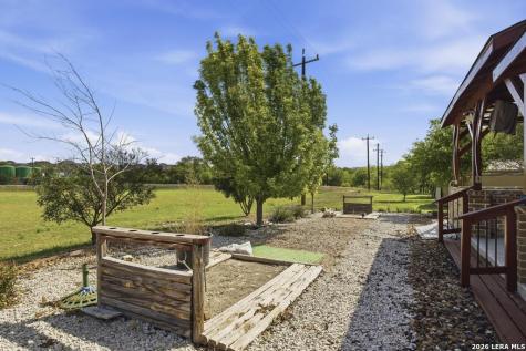 287 Cascade Trail Castroville TX 78009
