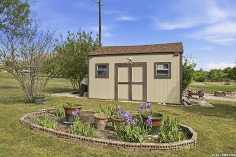 287 Cascade Trail Castroville TX 78009