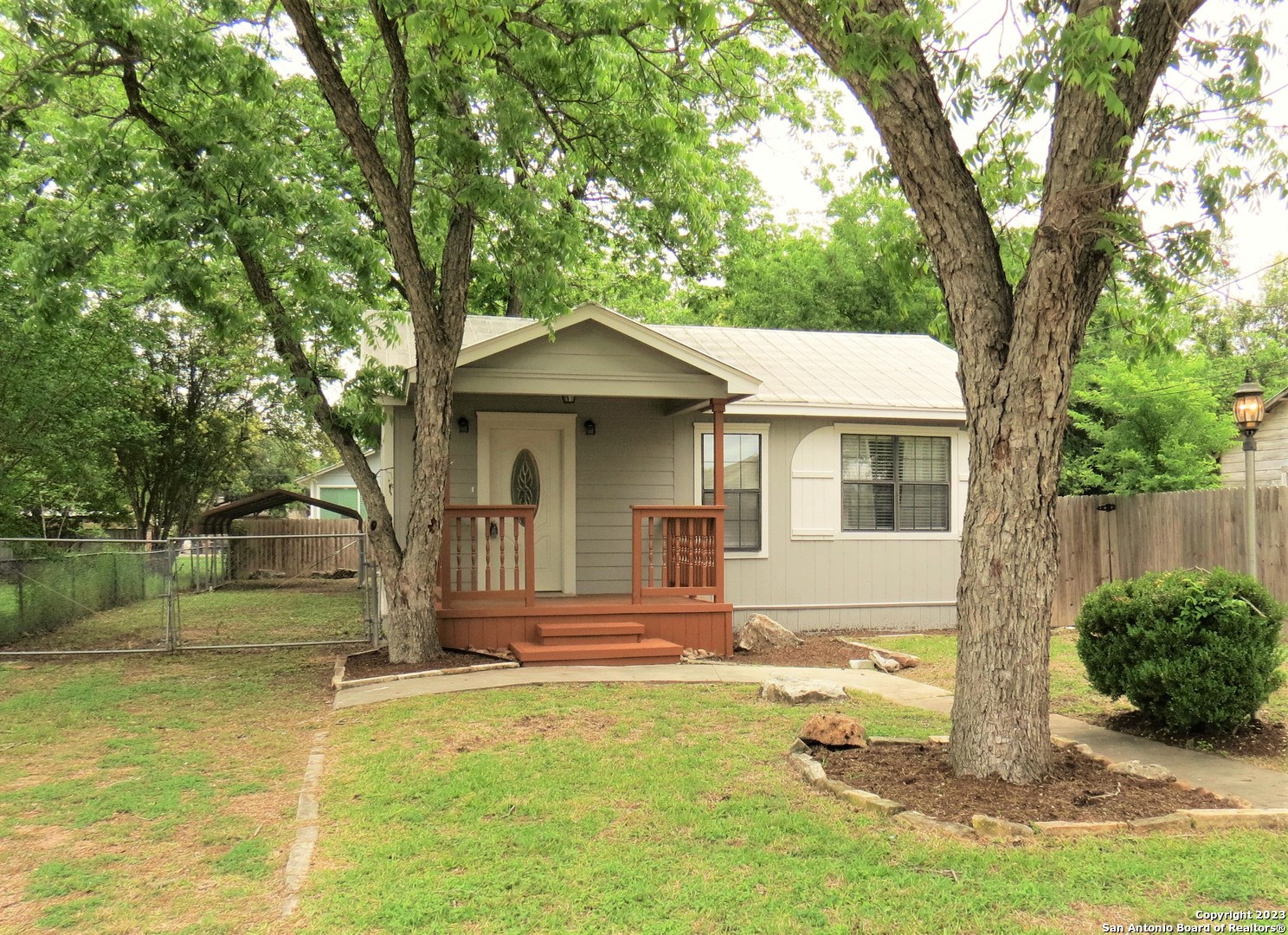 2035 Michigan Street New Braunfels TX 78130