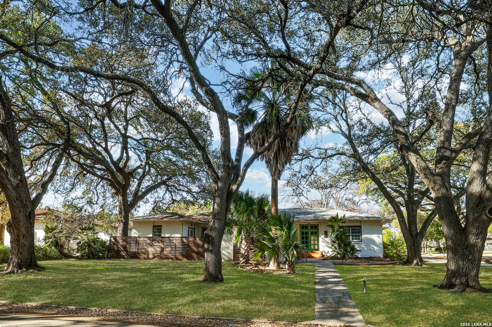 825 Eventide Terrell Hills TX 78209