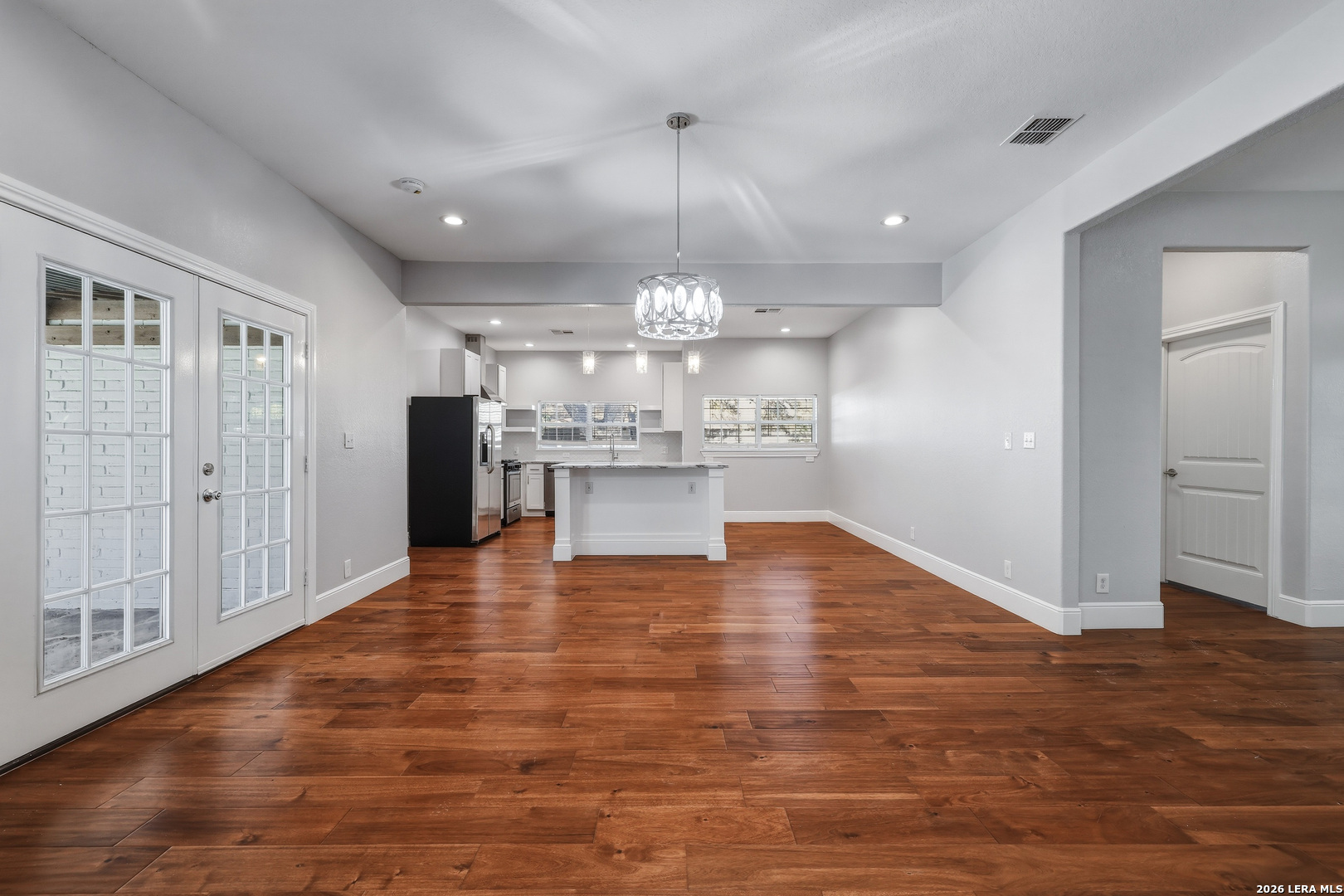 825 Eventide Terrell Hills TX 78209
