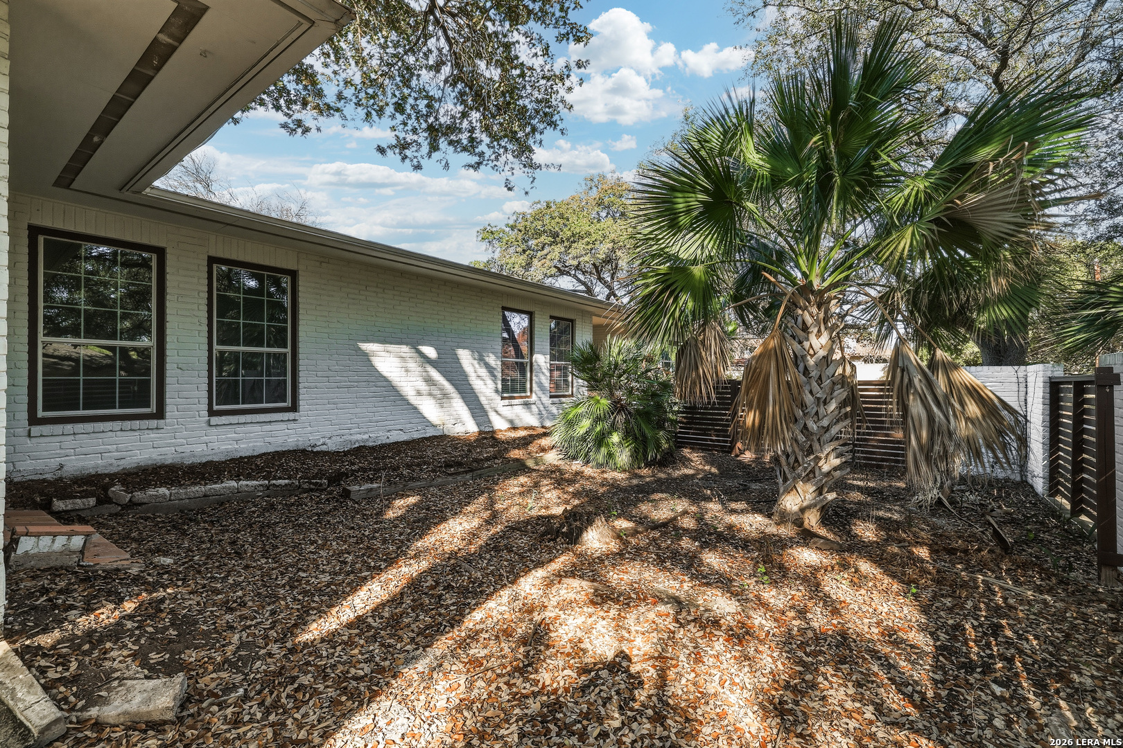 825 Eventide Terrell Hills TX 78209