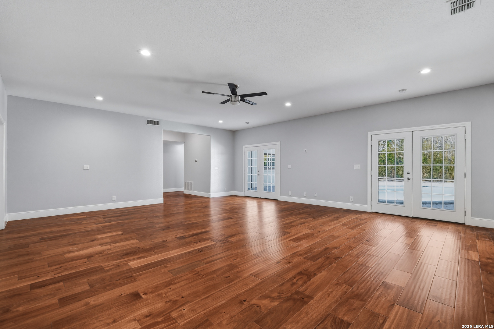 825 Eventide Terrell Hills TX 78209