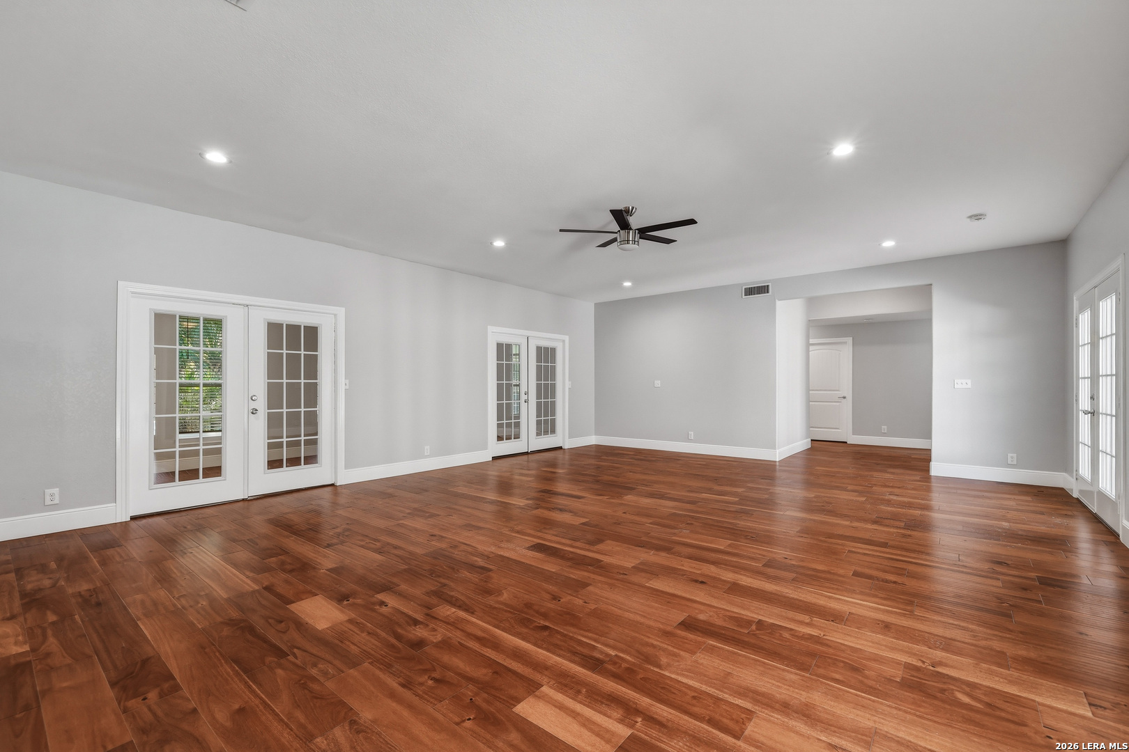 825 Eventide Terrell Hills TX 78209
