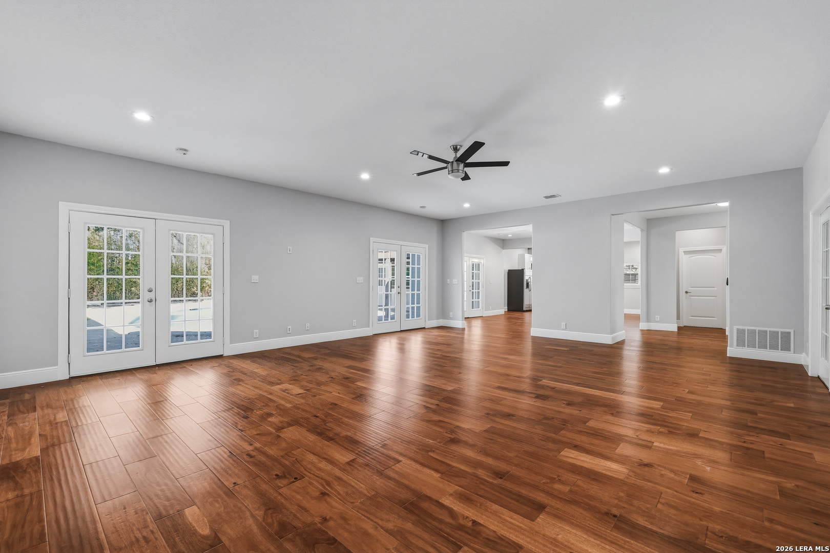 825 Eventide Terrell Hills TX 78209