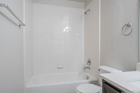 13267 Frogs Leap San Antonio TX 78253