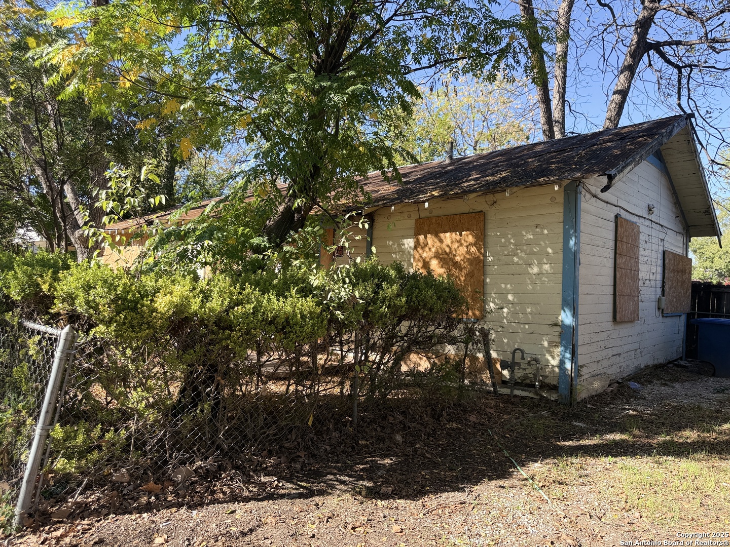 1033 Saldana San Antonio TX 78225