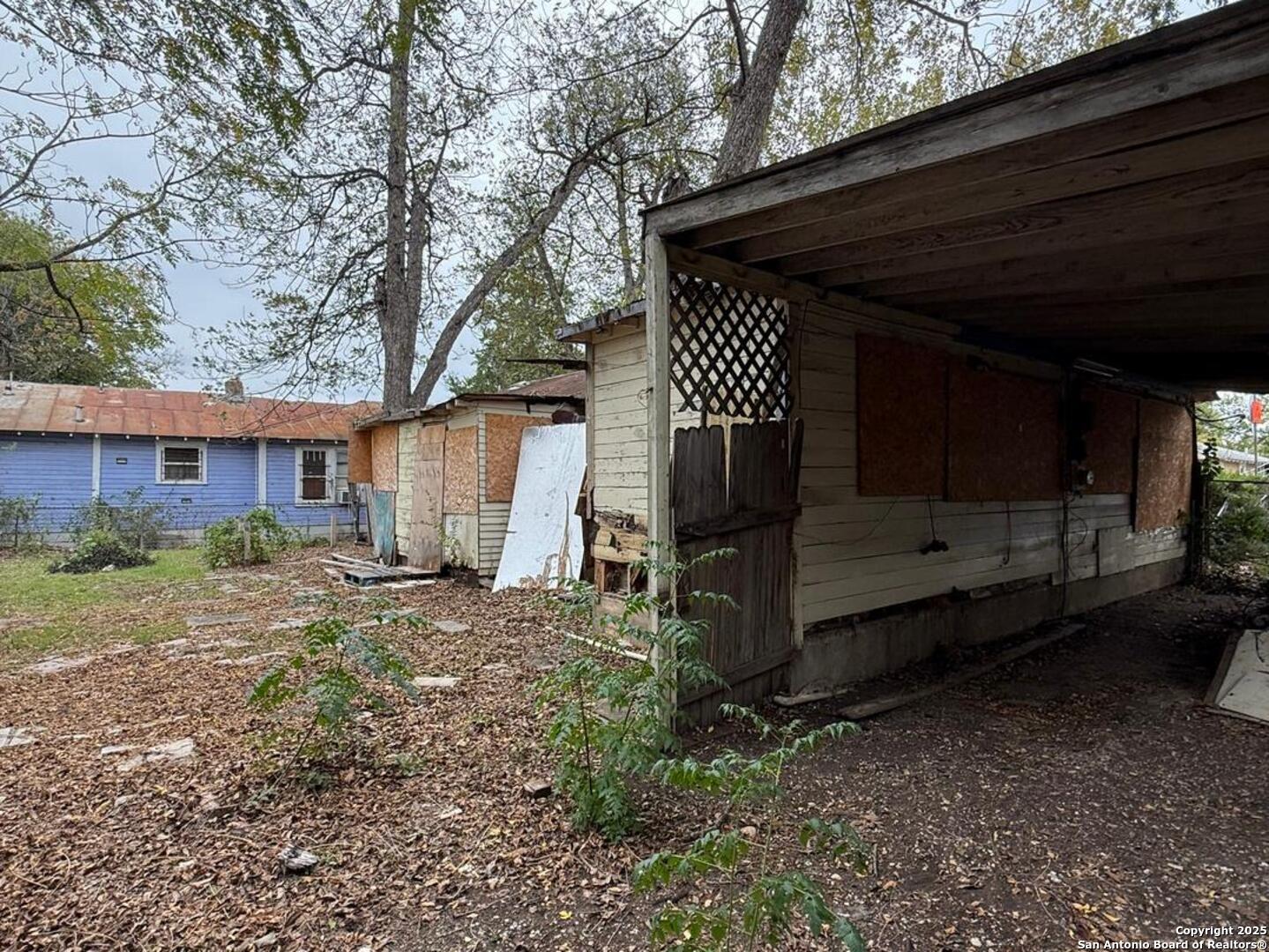 1033 Saldana San Antonio TX 78225