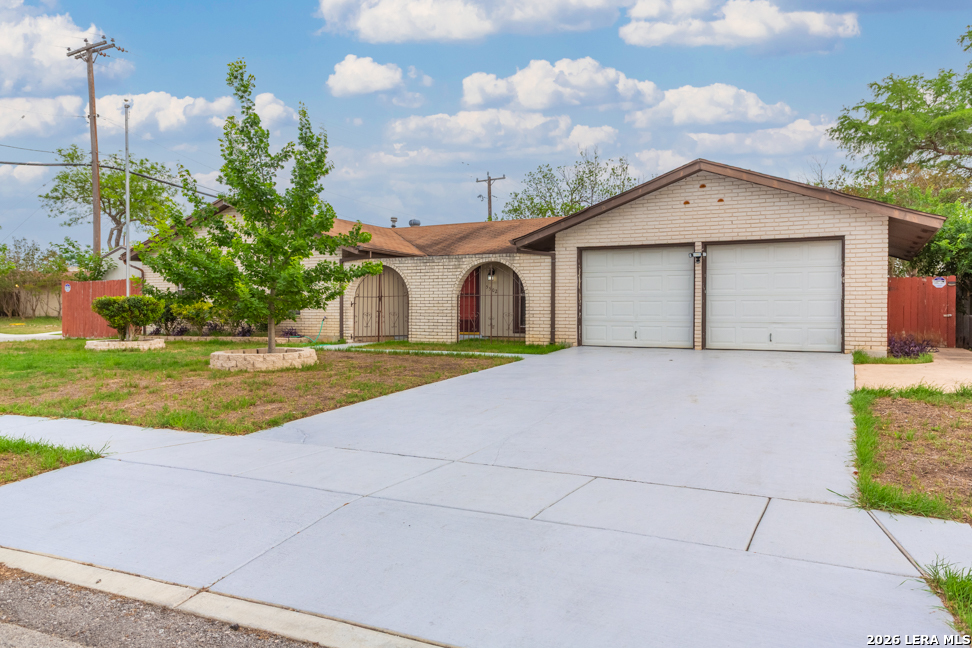 5502 Aspen Valley Street San Antonio TX 78242