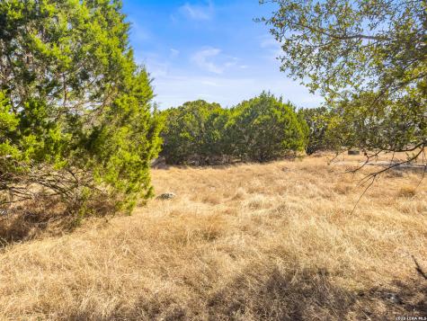 1046 Buckskin Trail Bandera TX 78003