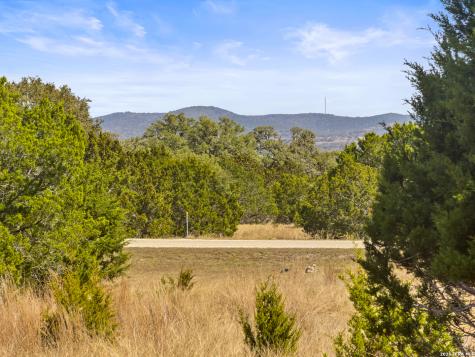 1046 Buckskin Trail Bandera TX 78003