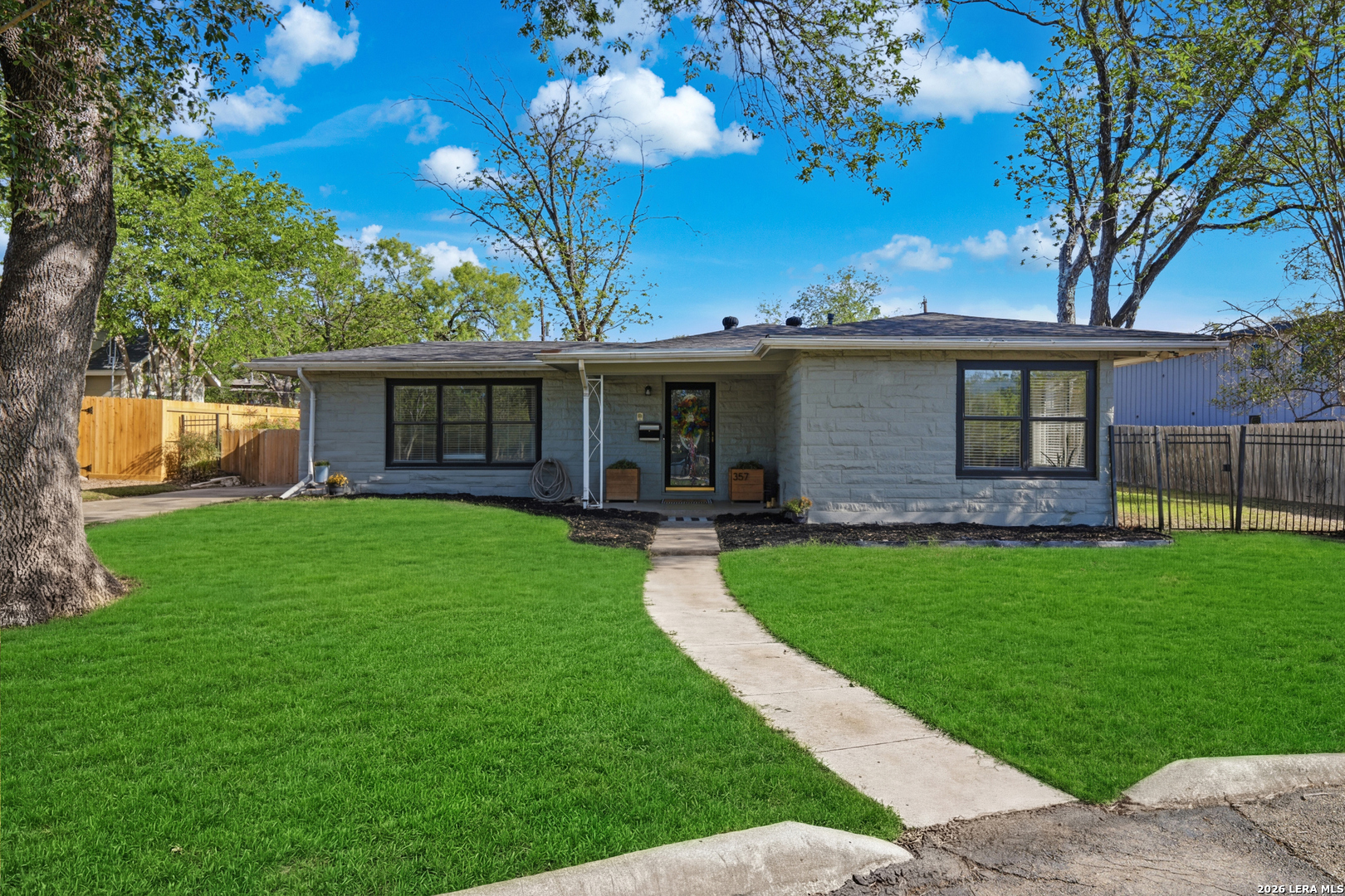 357 Tuttle Road Terrell Hills TX 78209