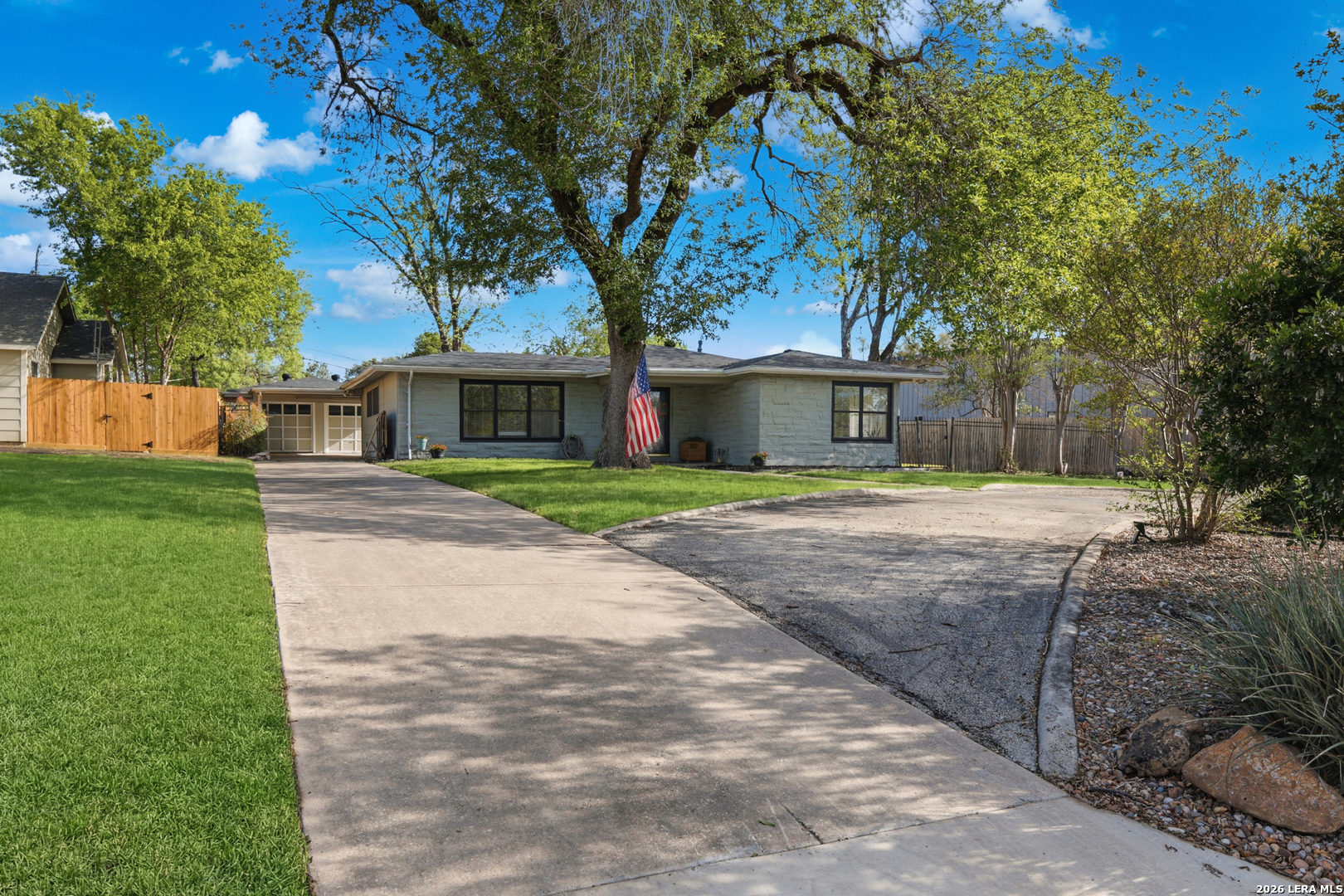 357 Tuttle Road Terrell Hills TX 78209